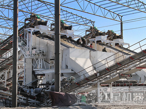 砂石骨料生產(chǎn)線現(xiàn)場 砂石骨料生產(chǎn)線現(xiàn)場