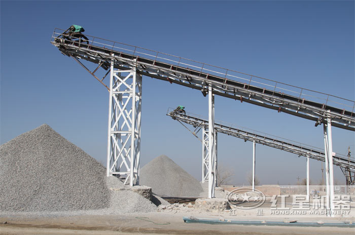 打石子生產線作業(yè)現(xiàn)場 打石子生產線作業(yè)現(xiàn)場