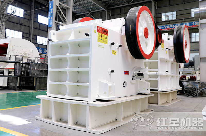 69鄂式破碎機規(guī)模中等，價格便宜合理