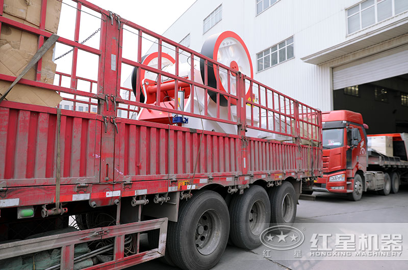 69鄂式破碎機規(guī)模中等，價格便宜合理