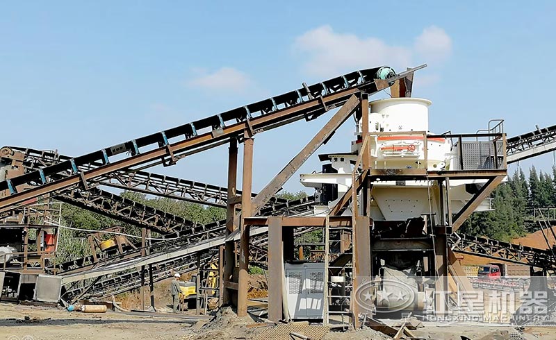 客戶來廠咨詢：想購買日產(chǎn)1000噸的制砂機(jī)，有推薦的型號嗎？