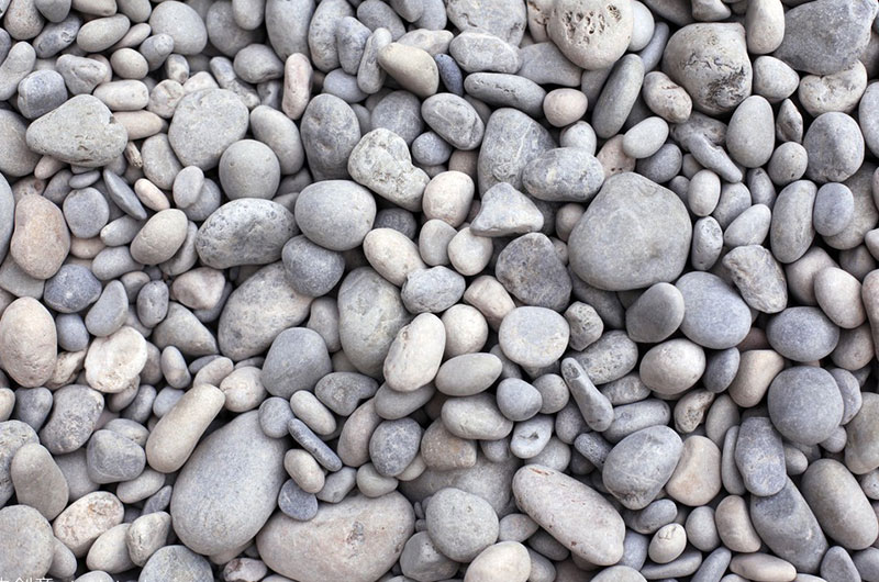 我國卵石資源豐富，破碎成砂用途廣