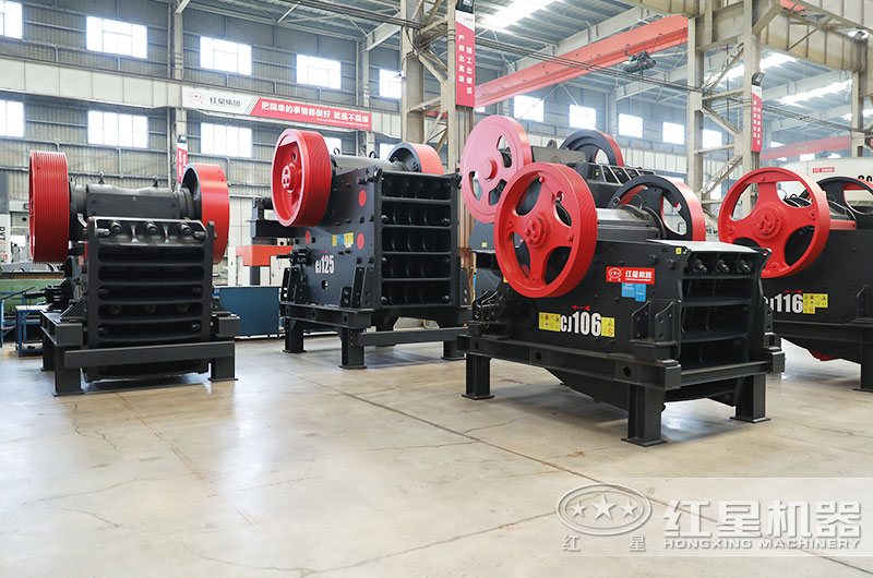 顎式石油焦破碎機(jī)圖片 顎式石油焦破碎機(jī)圖片